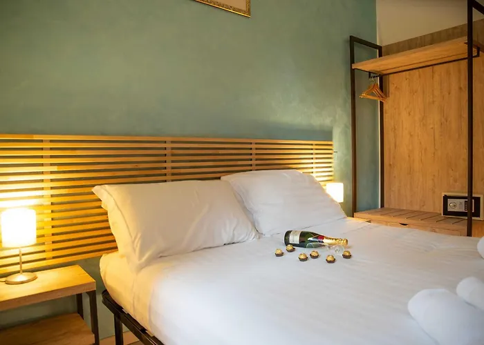 Romerooms Bed & Breakfast 4*