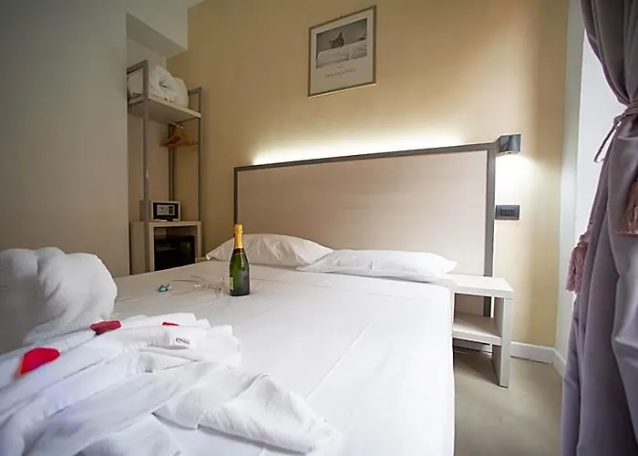 Romerooms Bed & Breakfast